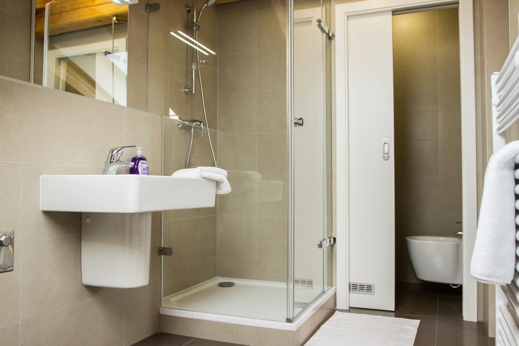 Belgicka Executive Apartments ปราก ภายนอก รูปภาพ